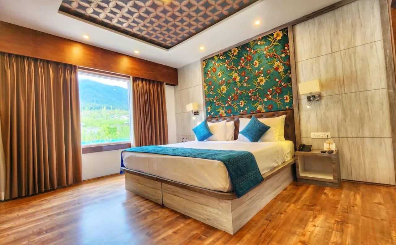 The Walnut Creek Pahalgam Otel Dış mekan fotoğraf