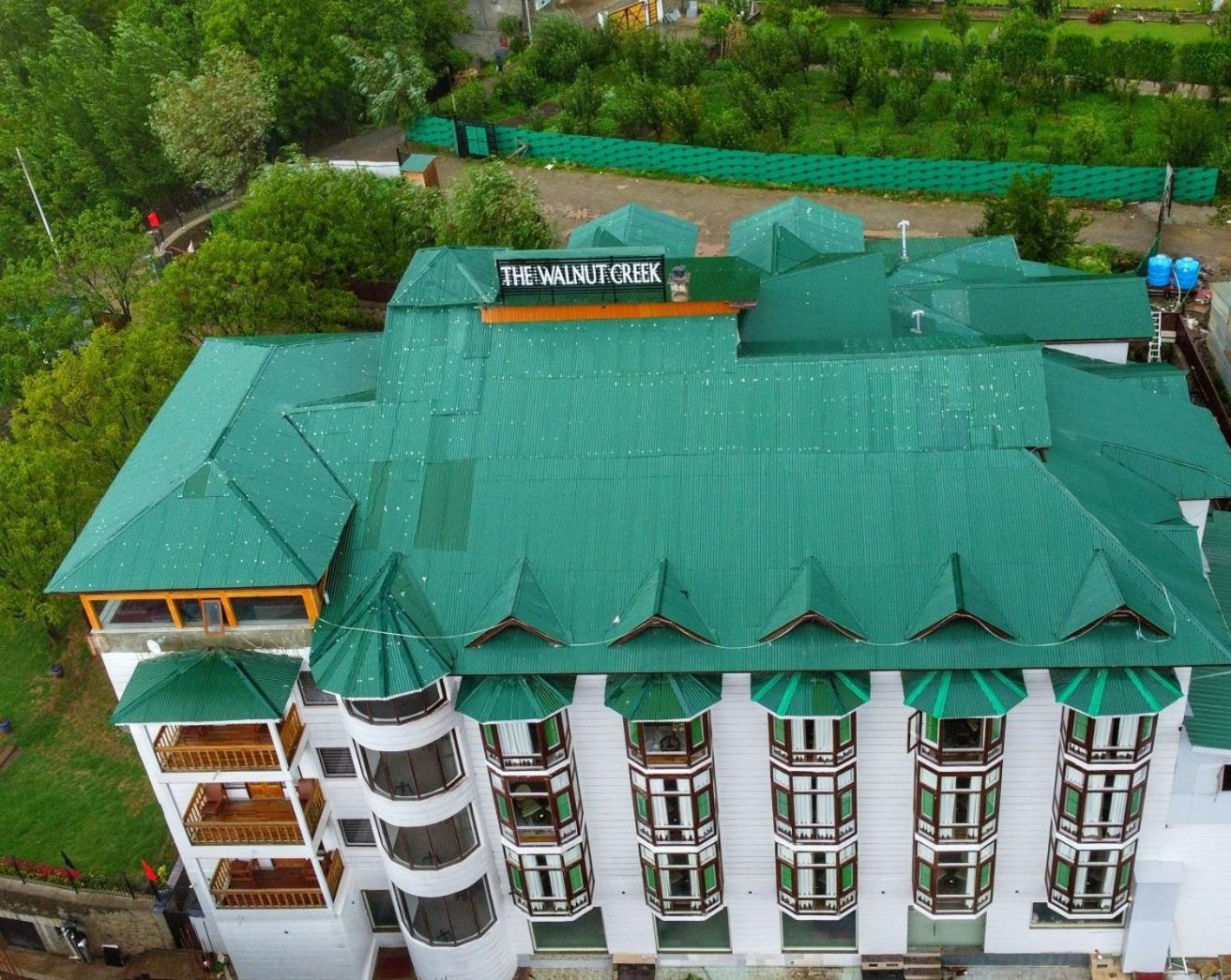 The Walnut Creek Pahalgam Otel Dış mekan fotoğraf